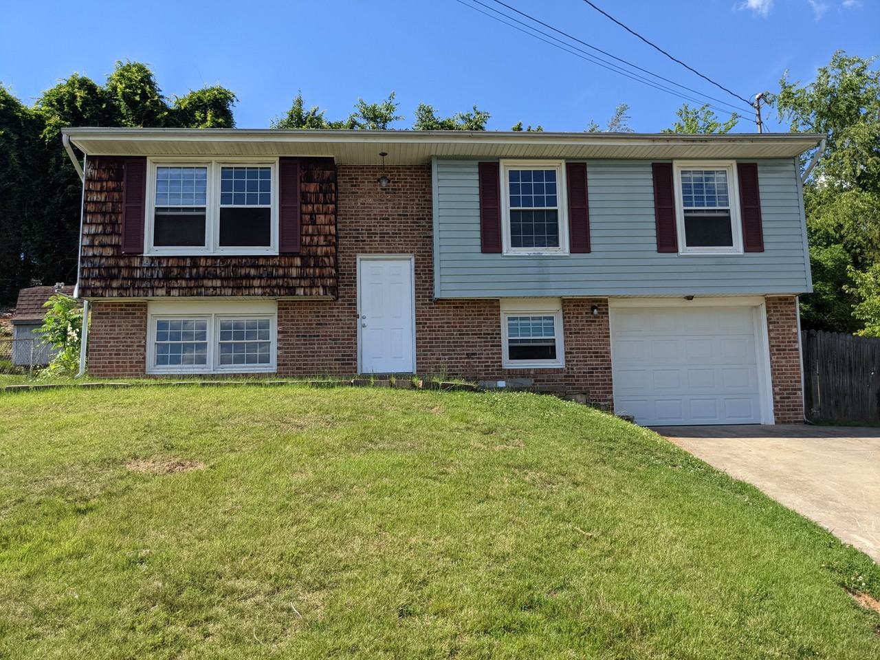 1087 Okrina Dr #NA - Photo 2 of 12