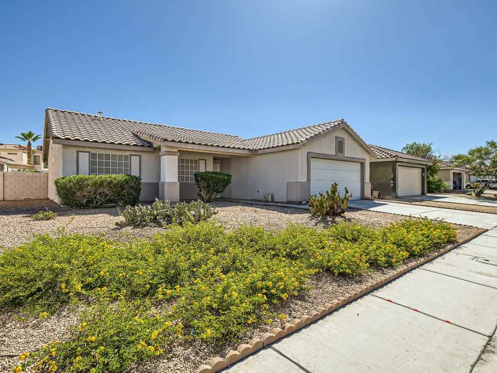 427 Yarnell Dr #1 - Photo 3 of 50