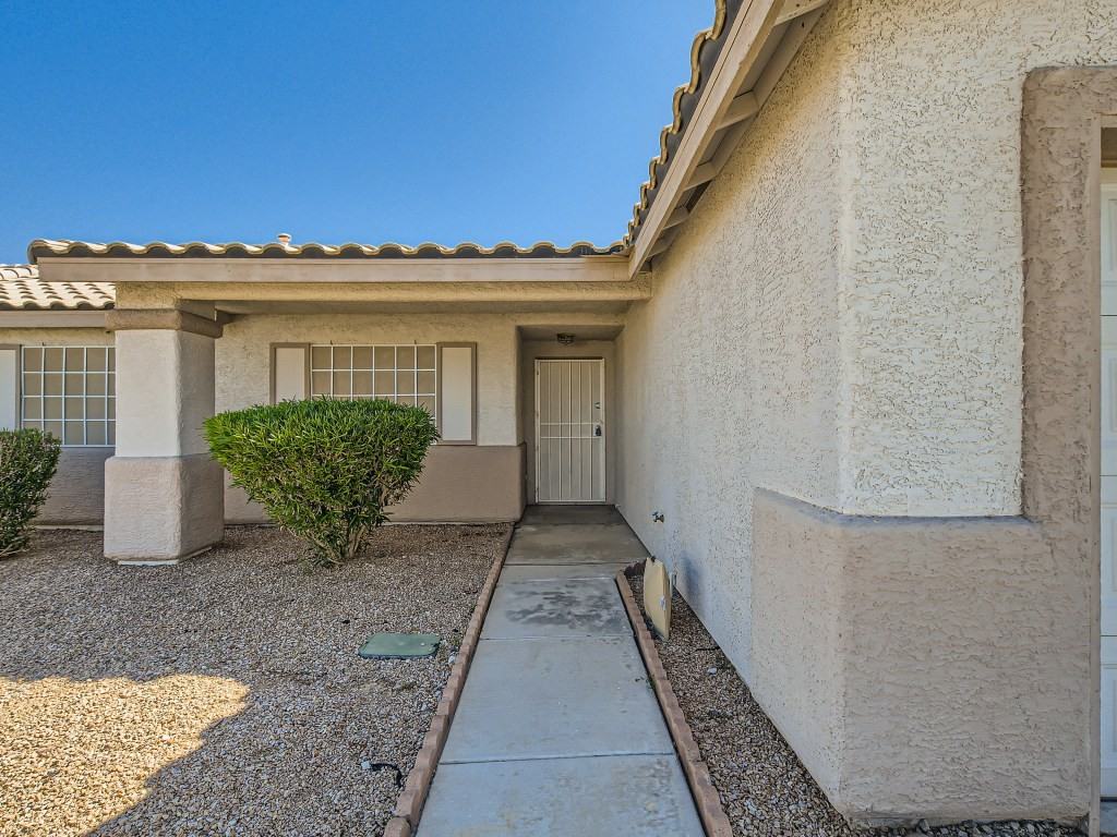 427 Yarnell Dr #1 - Photo 4 of 50