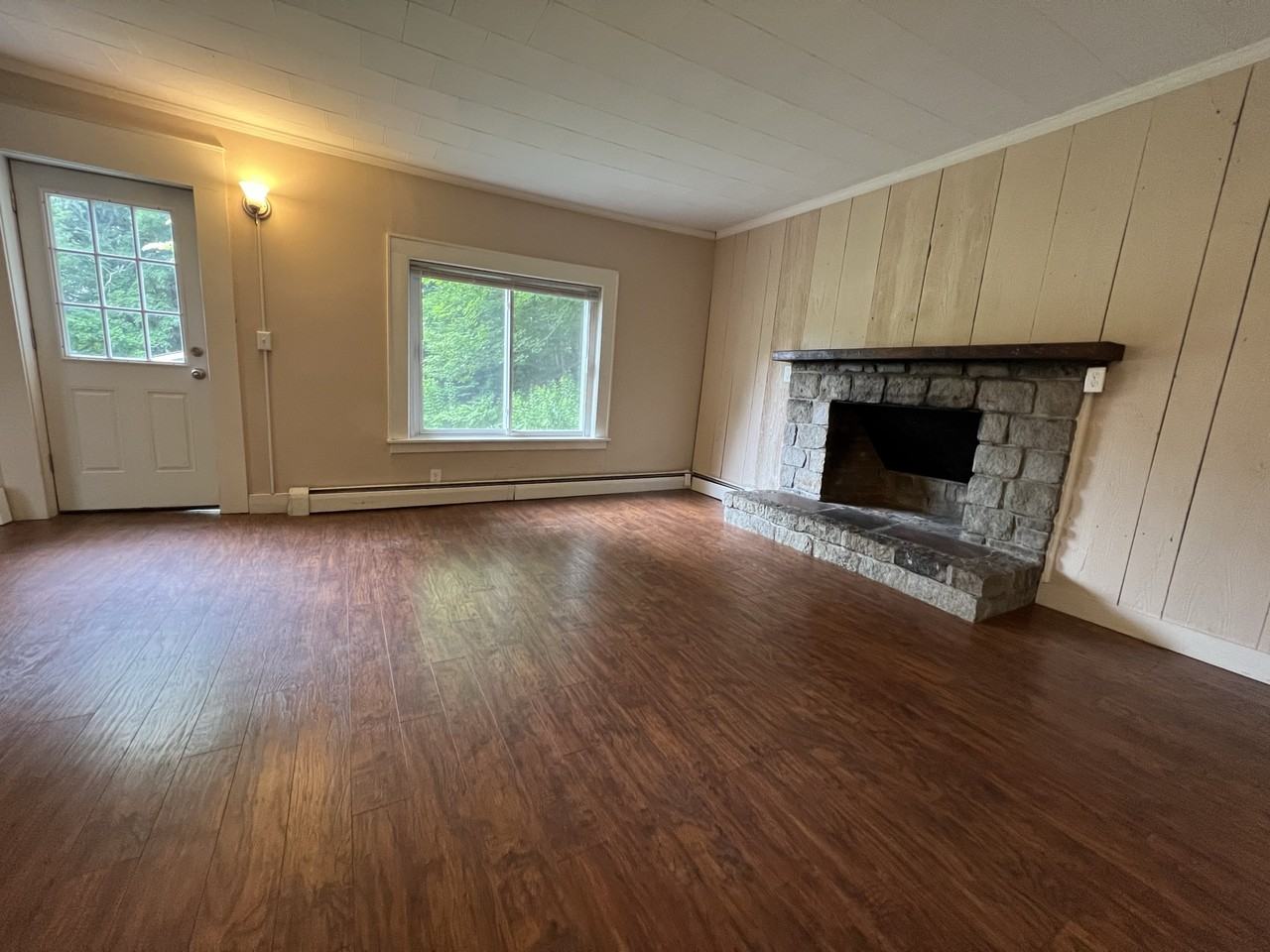 180 Amherst Rd #1 - Photo 4 of 18