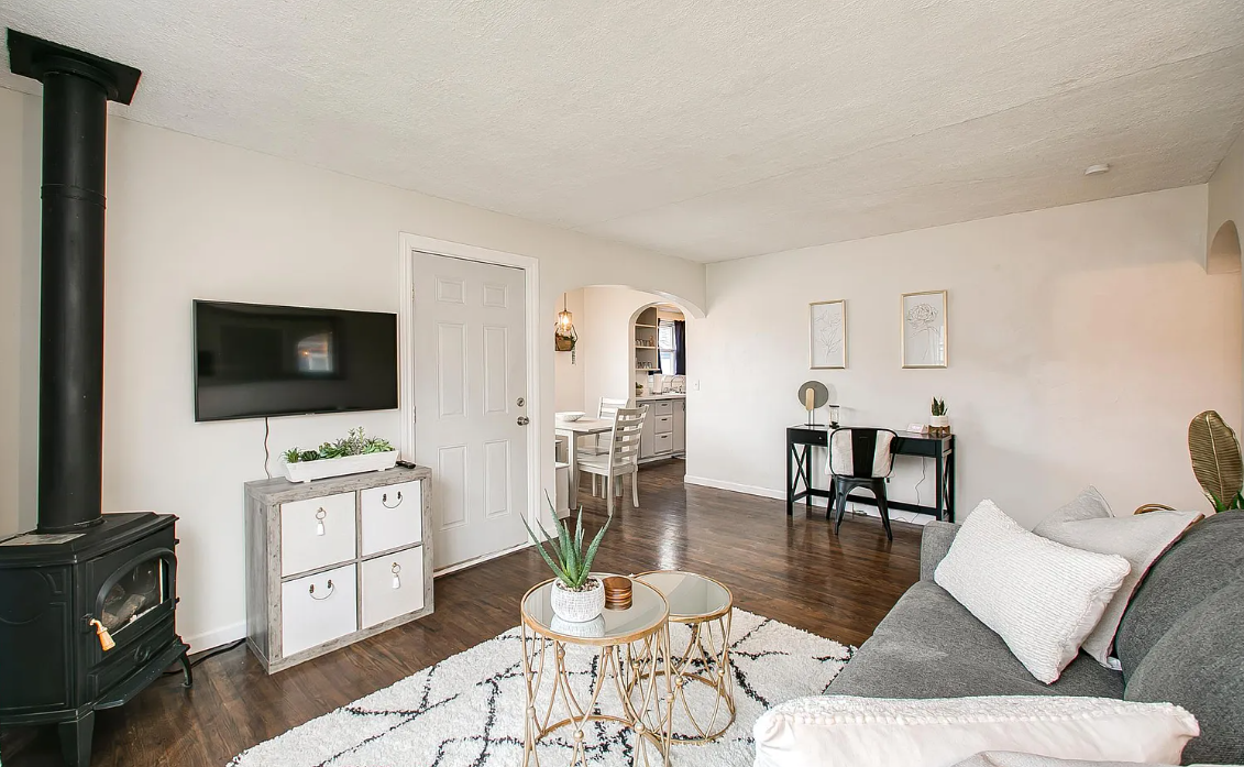 5211 W Ponder St #1 - Photo 3 of 14