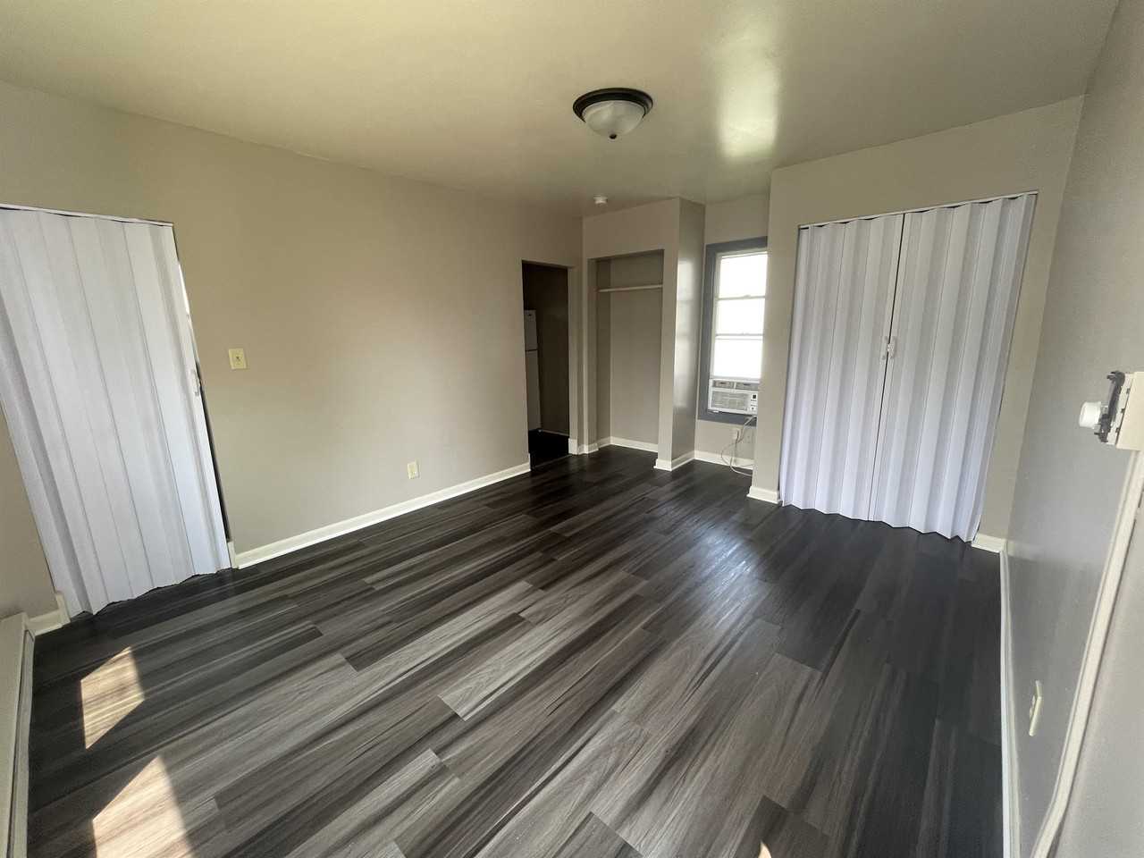 203 Elmhurst Ave #3 - Photo 4 of 8