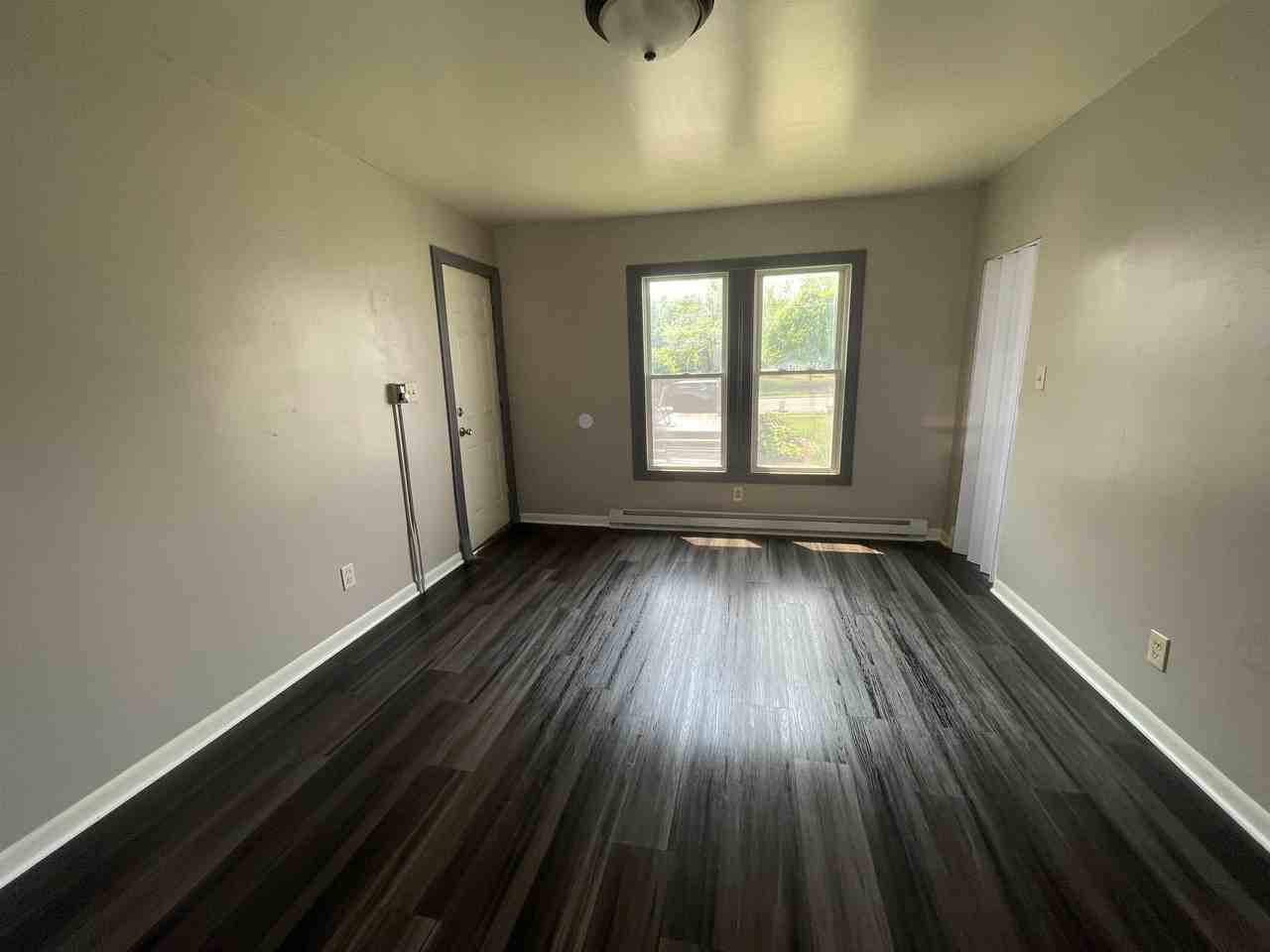 203 Elmhurst Ave #3 - Photo 5 of 8