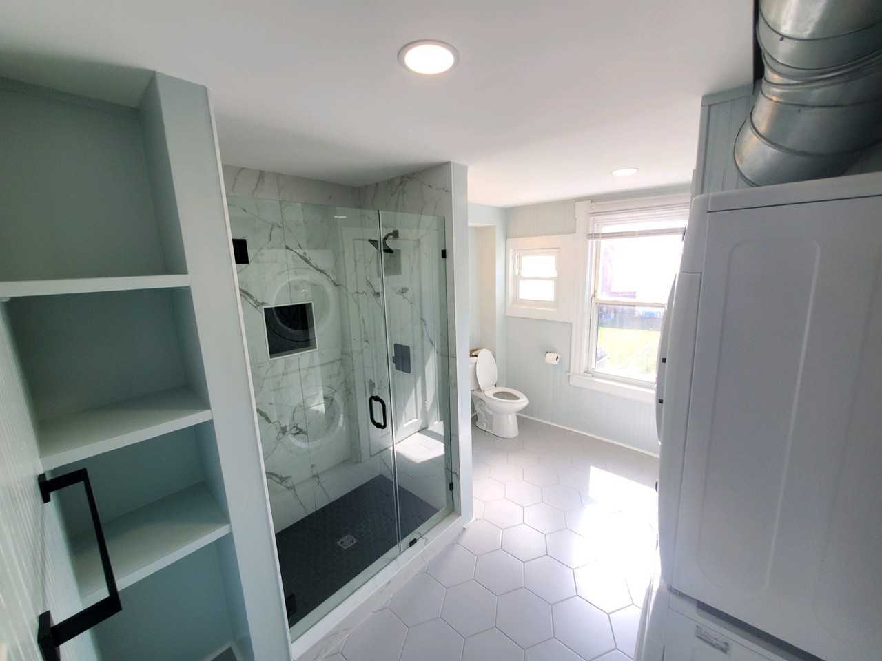 1114 Columbia St #2 - Photo 2 of 12