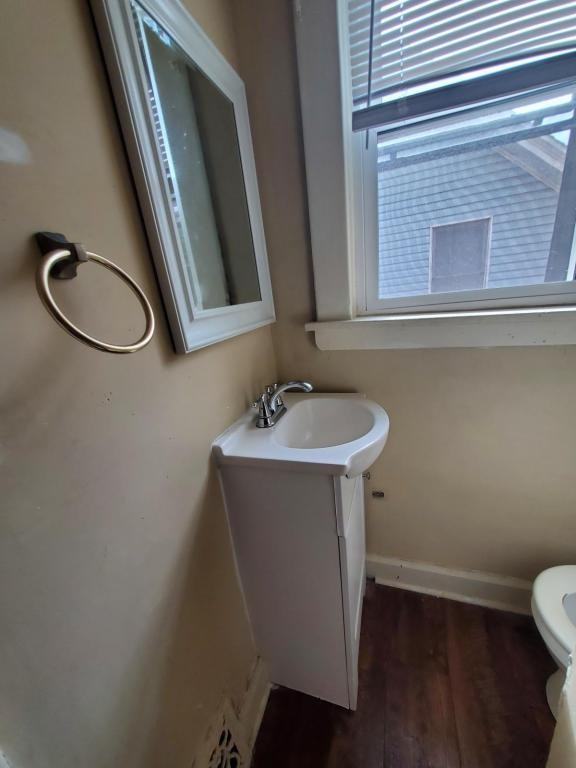 511 E Cherry St ##2 - Photo 7 of 12