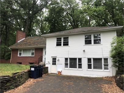 124 Rocky Hill Rd #1