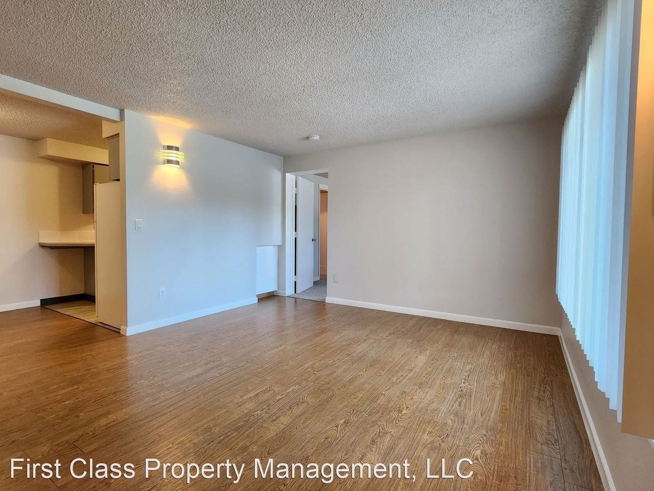 5704 SW BEAVERTON HILLSDALE HWY, - Photo 3 of 13