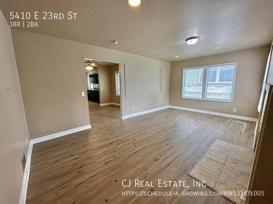 5410 East 23rd Street - Photo 2 of 10