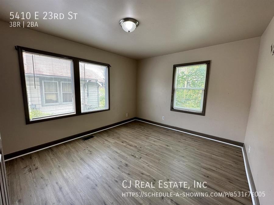 5410 East 23rd Street - Photo 7 of 10