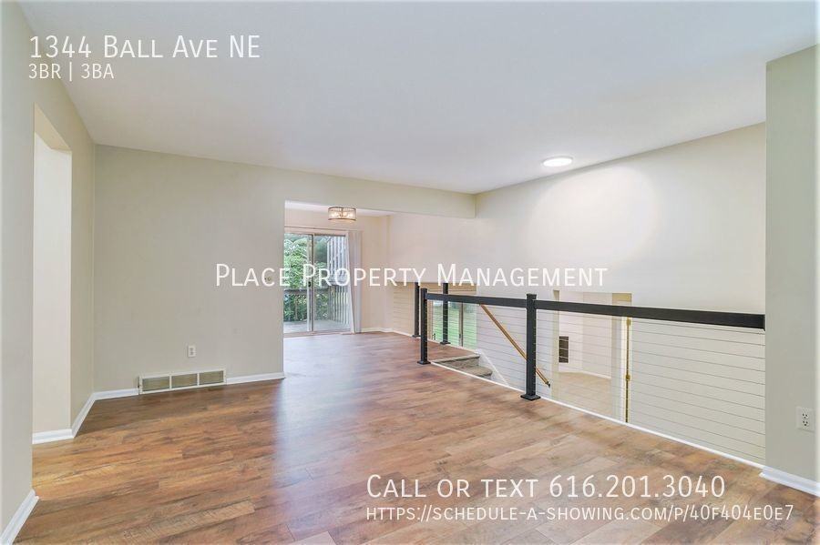 1344 Ball Ave Ne - Photo 2 of 19