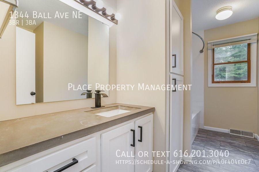 1344 Ball Ave Ne - Photo 3 of 19