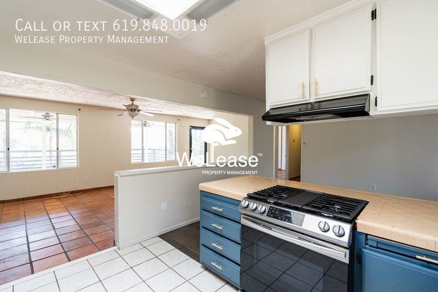 224 W Noakes St - Photo 3 of 19