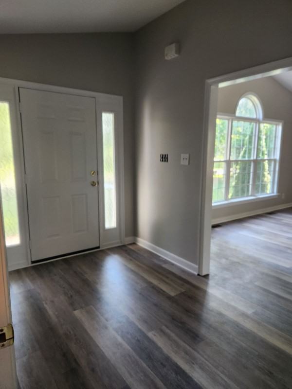 487 Bruce Rd - Photo 2 of 15