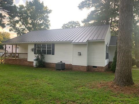 487 Bruce Rd - Photo 3 of 15