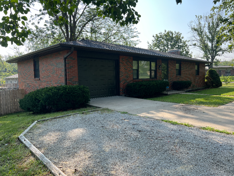 800 Nw Park Ln - Photo 2 of 31