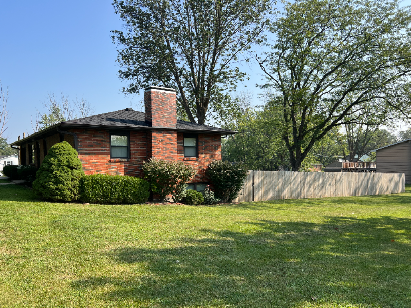 800 Nw Park Ln - Photo 3 of 31