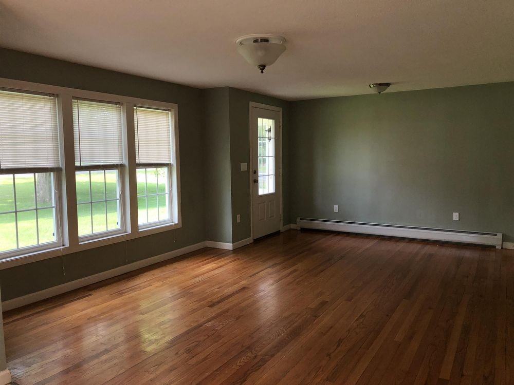 201 Middle St - Photo 2 of 13