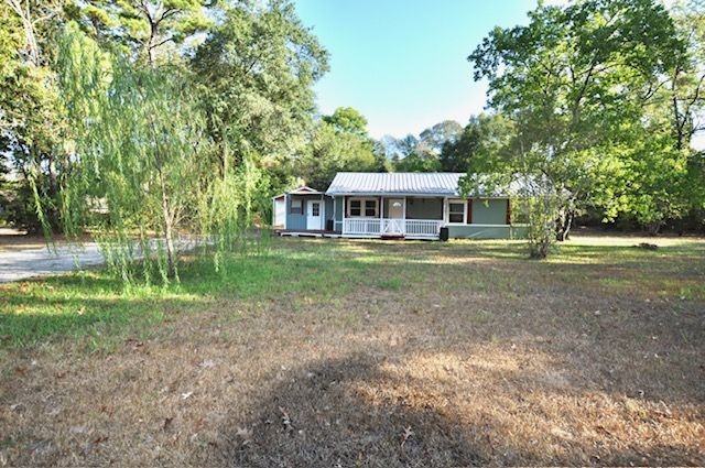 208 Blue Lake Dr - Photo 2 of 19