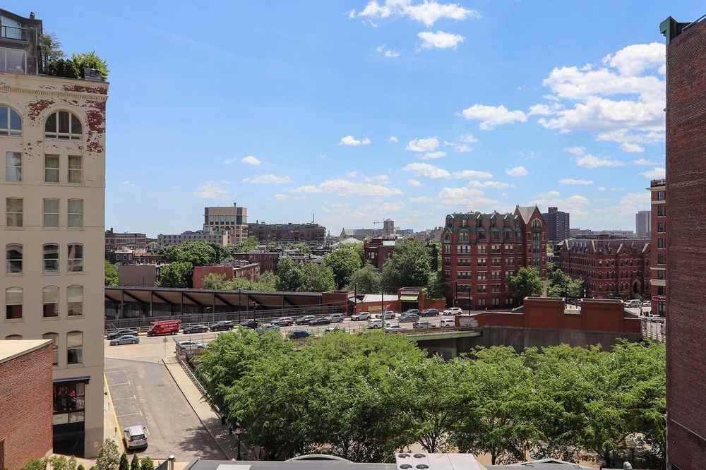 133 Clarendon St ## 137