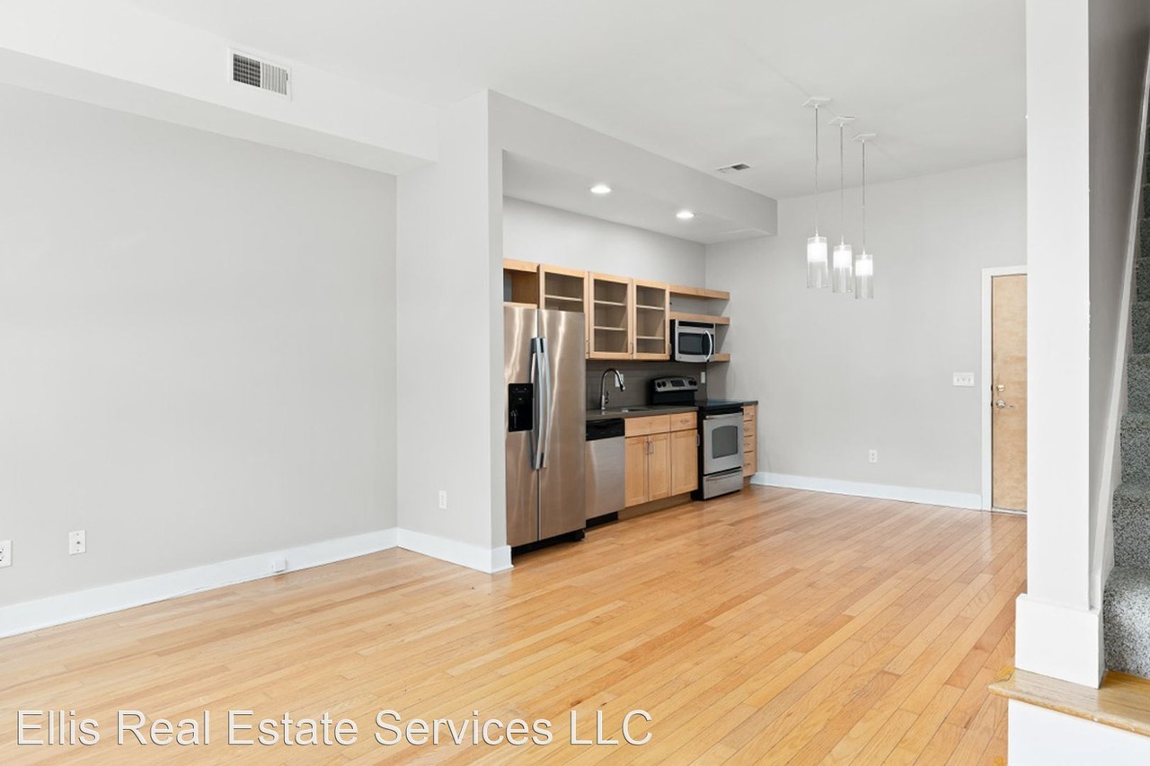 Amazing Townhome in KCKSOne month free Apartments 445557 & 447173 RAINBOW BLVD, Kansas City