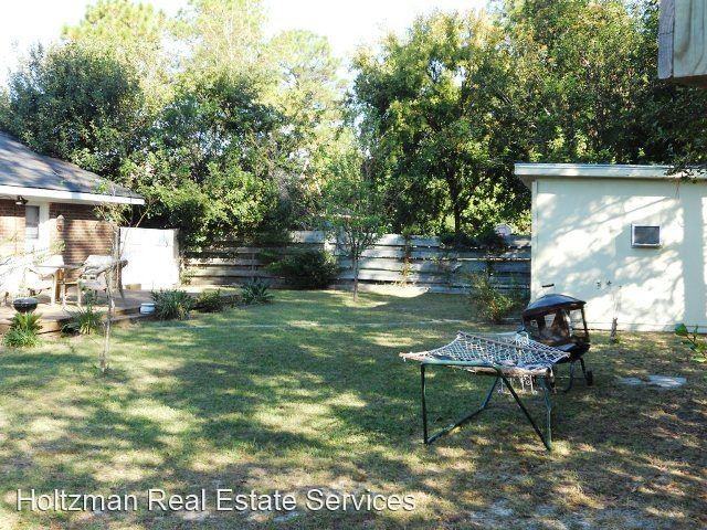 629 Slade St - Photo 3 of 3