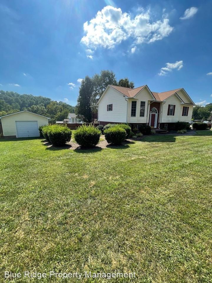 187 Meadow Springs Ln - Photo 2 of 29