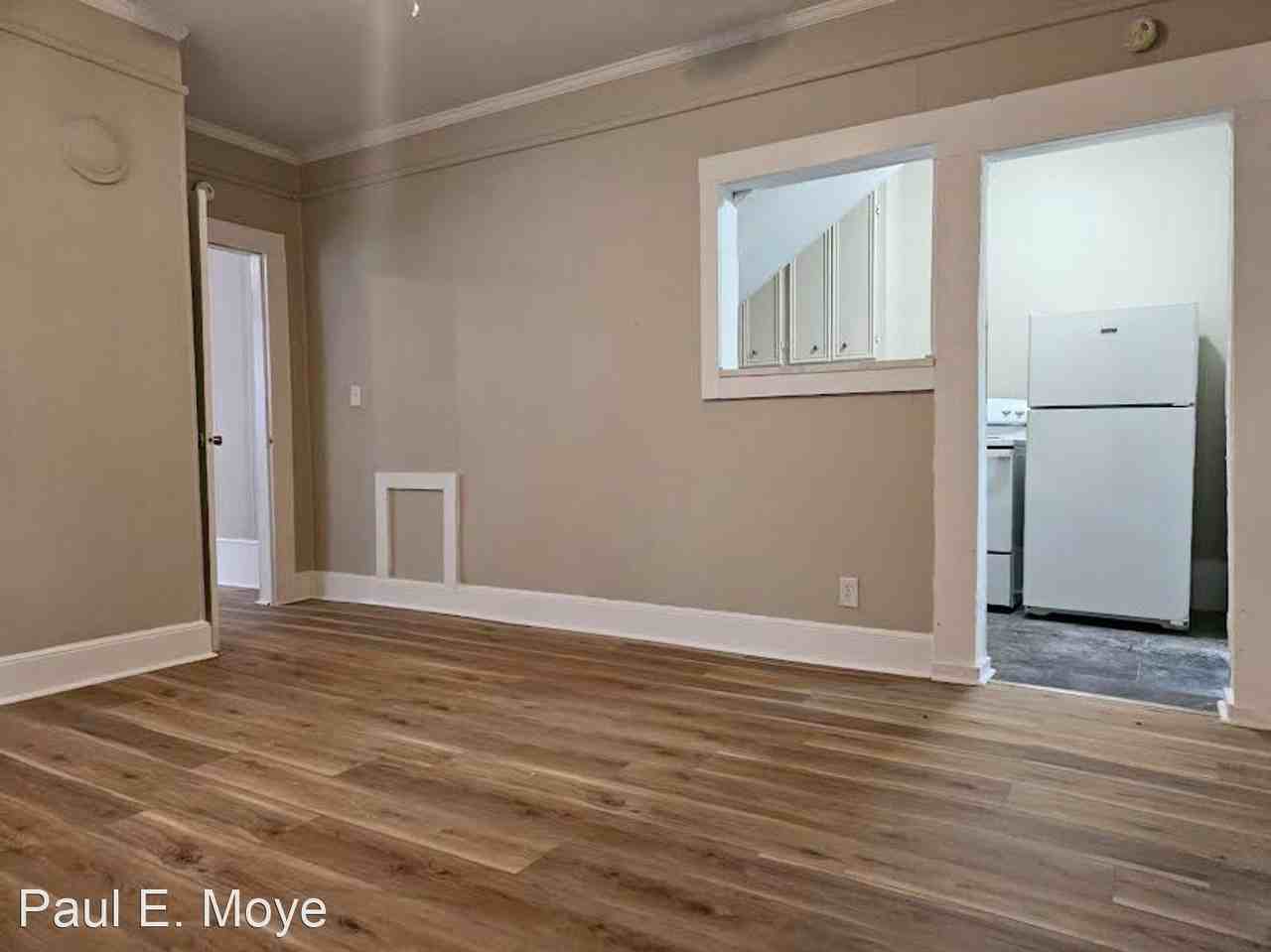 317 Sortwell Street - Photo 3 of 12