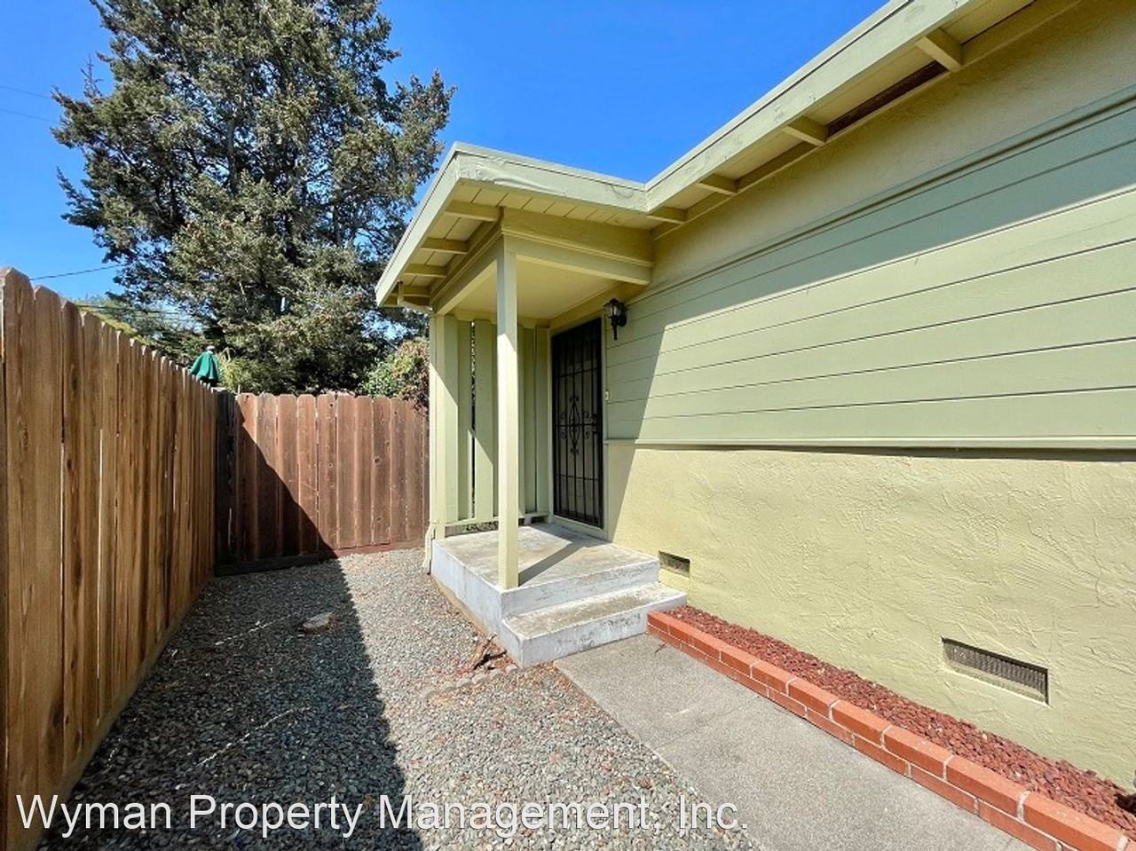 3063 Linda Vista Ave - Photo 3 of 22