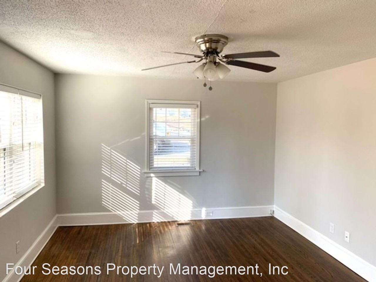 1422 Nassau Blvd - Photo 2 of 7