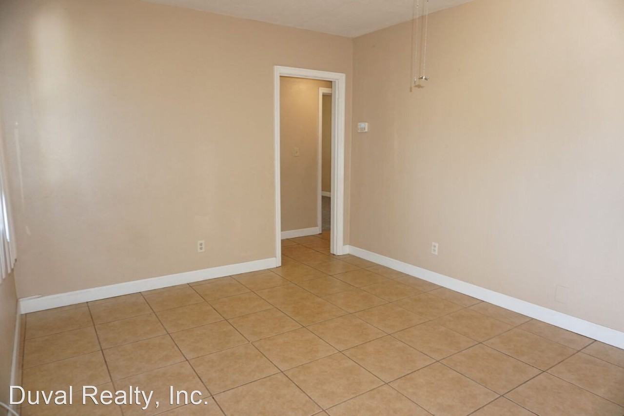 4726 Blount Ave - Photo 2 of 14