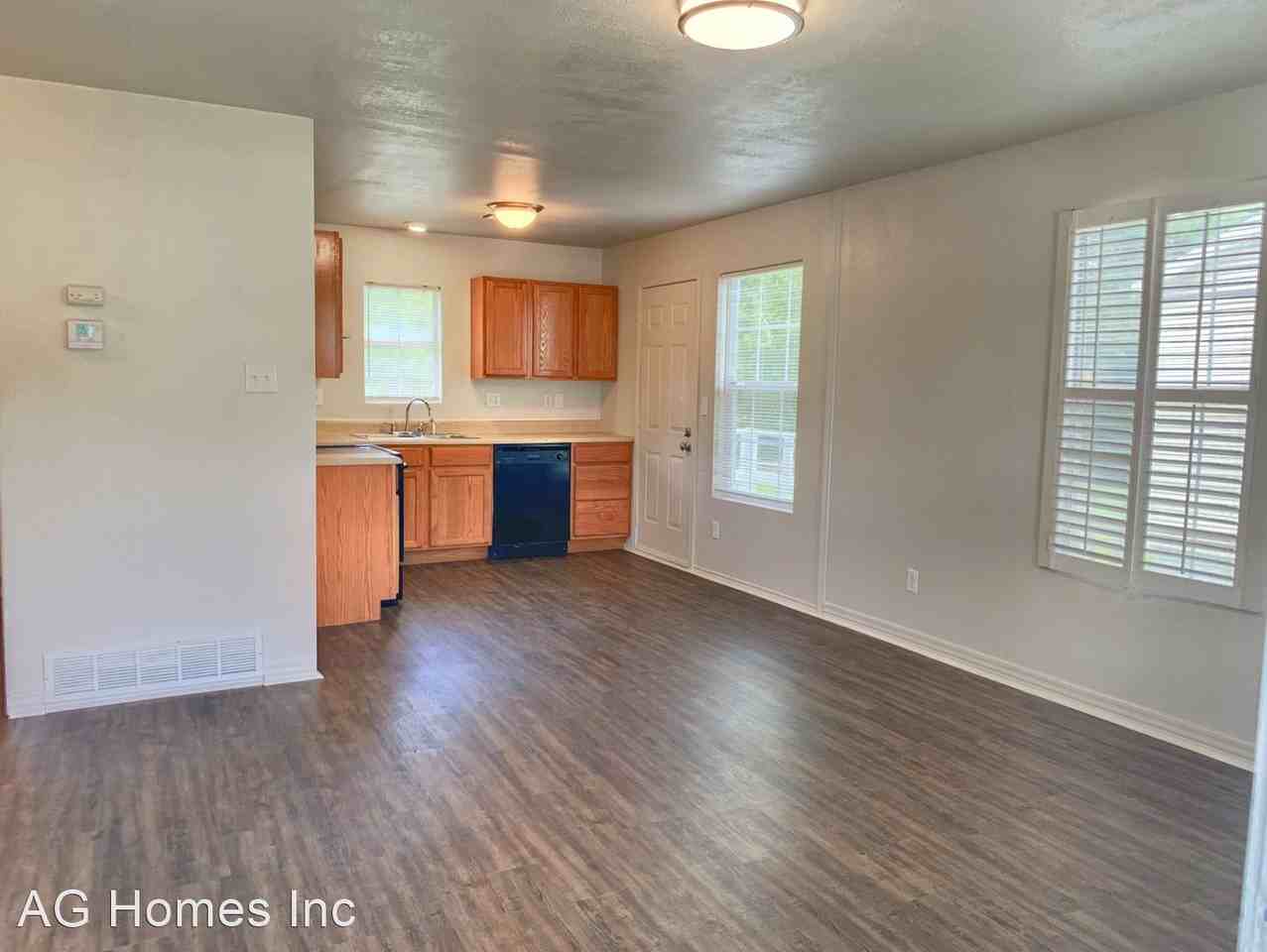 5617 N Donald Ave - Photo 3 of 14