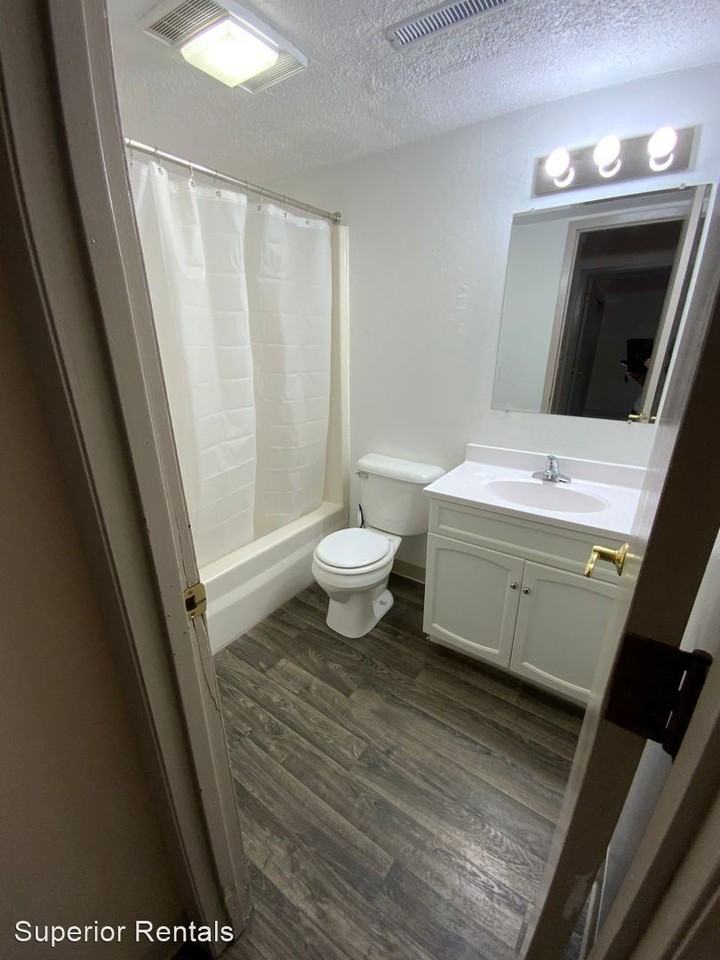 409 Melody Lane - Photo 2 of 4