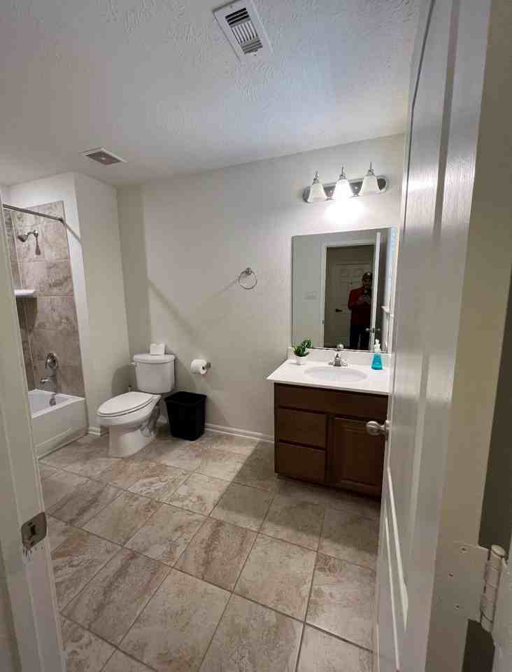 Barnesdale Court - Photo 3 of 9