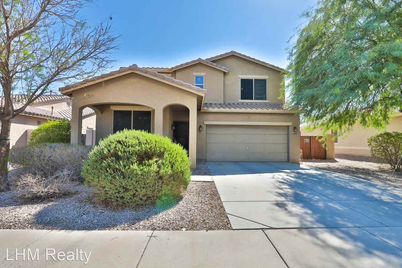 8307 S 23rd Dr - Photo 2 of 38