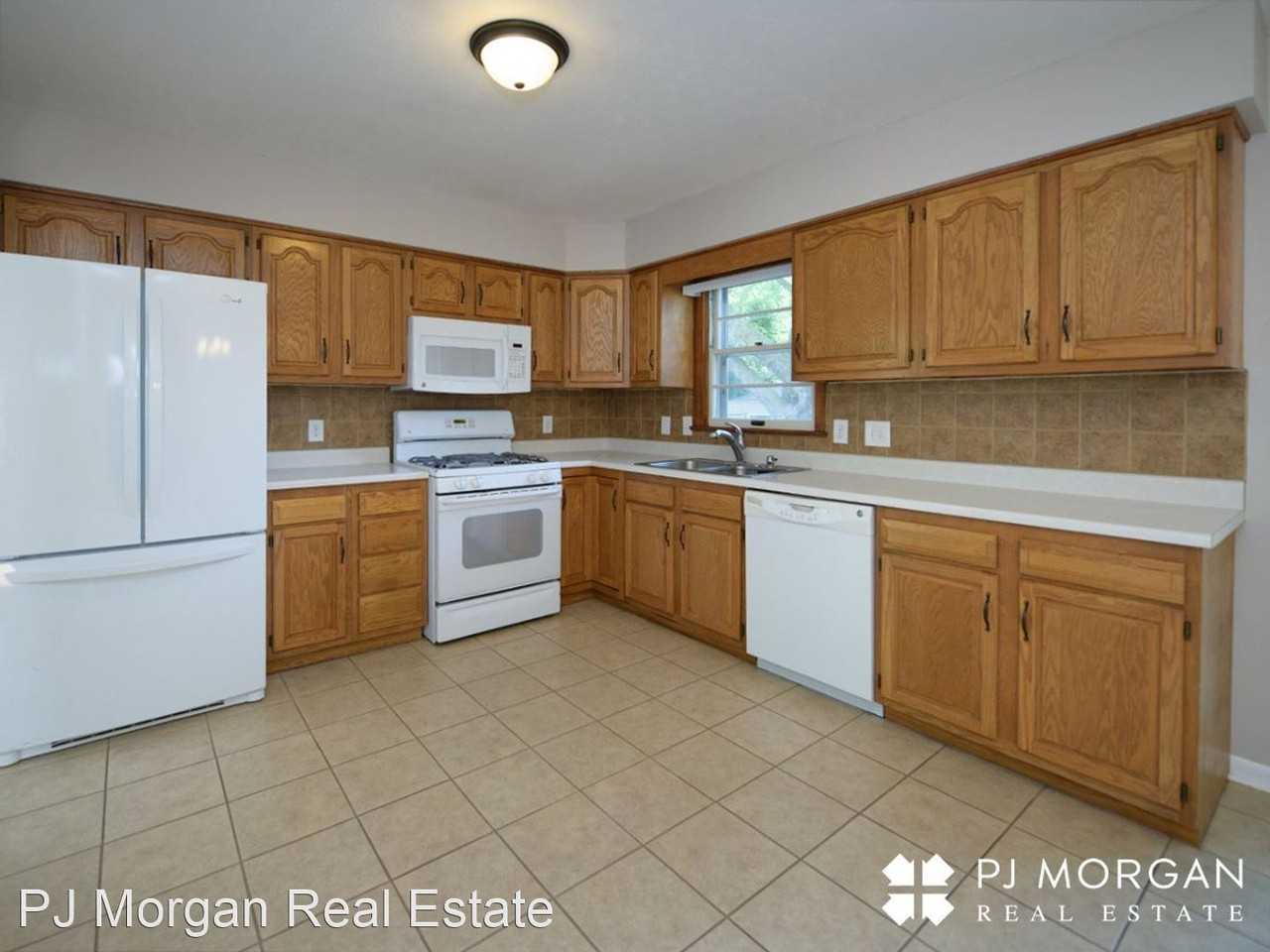 7808 Nina St - Photo 3 of 13