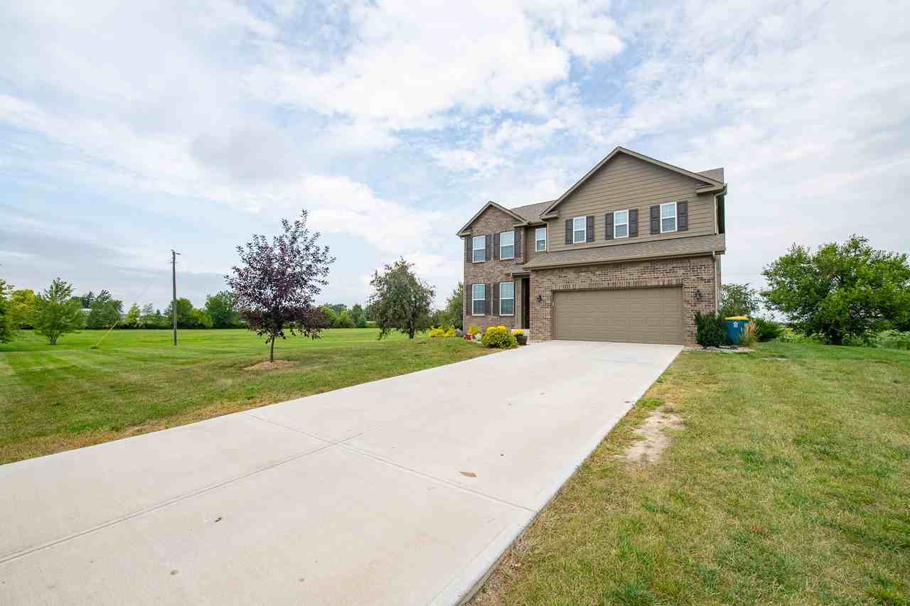 950 W 600 S - Photo 2 of 37