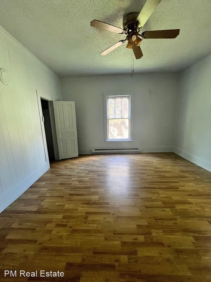 607 Anderson St - Photo 3 of 3