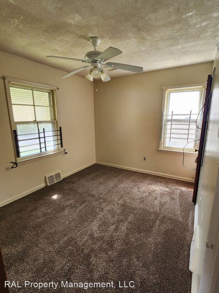 11207 Avon Ave - Photo 2 of 6