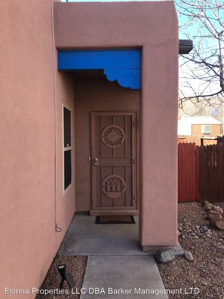 4804 Solecito Cir - Photo 2 of 23