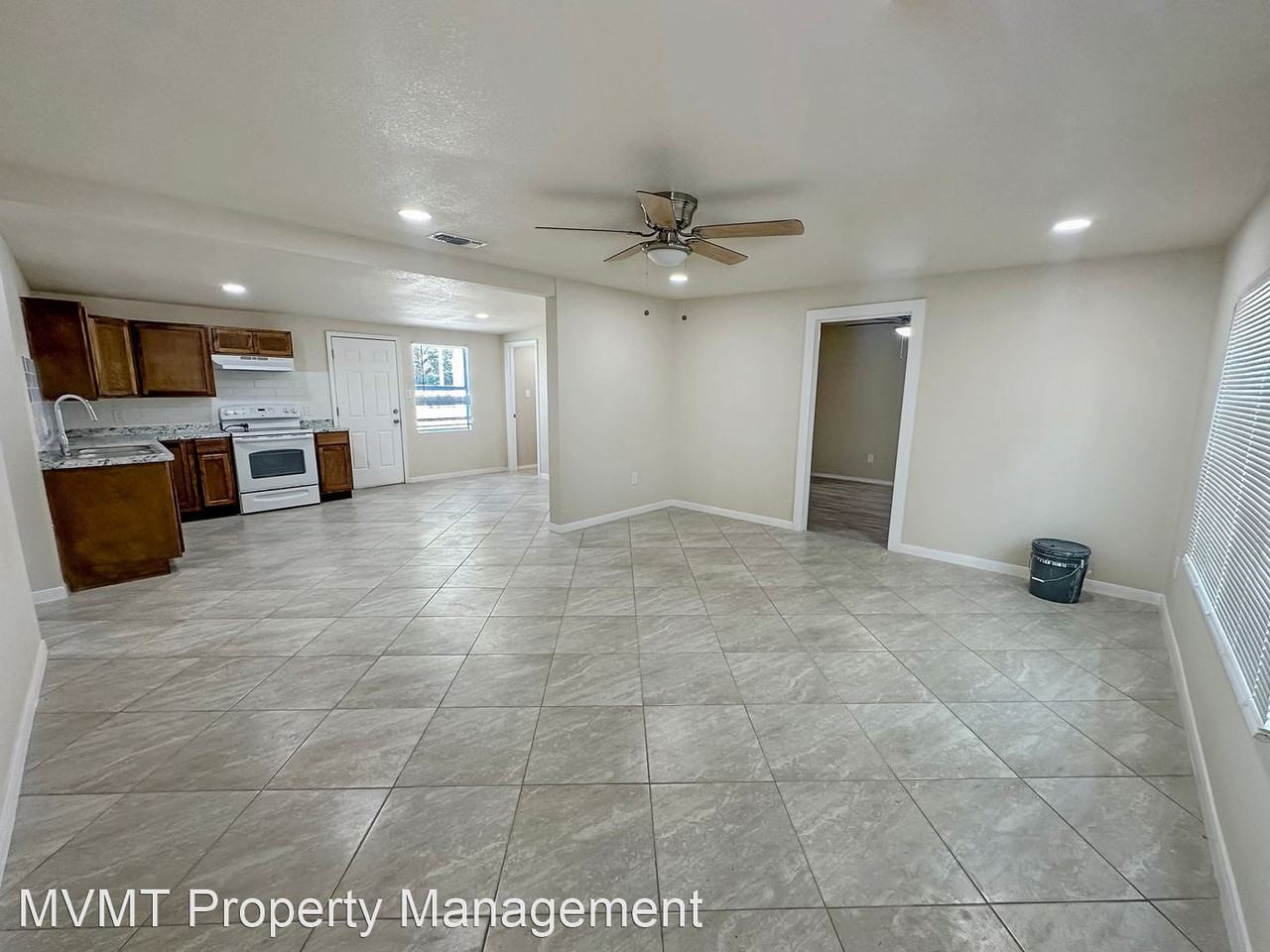 1107 N Coleman St - Photo 2 of 10