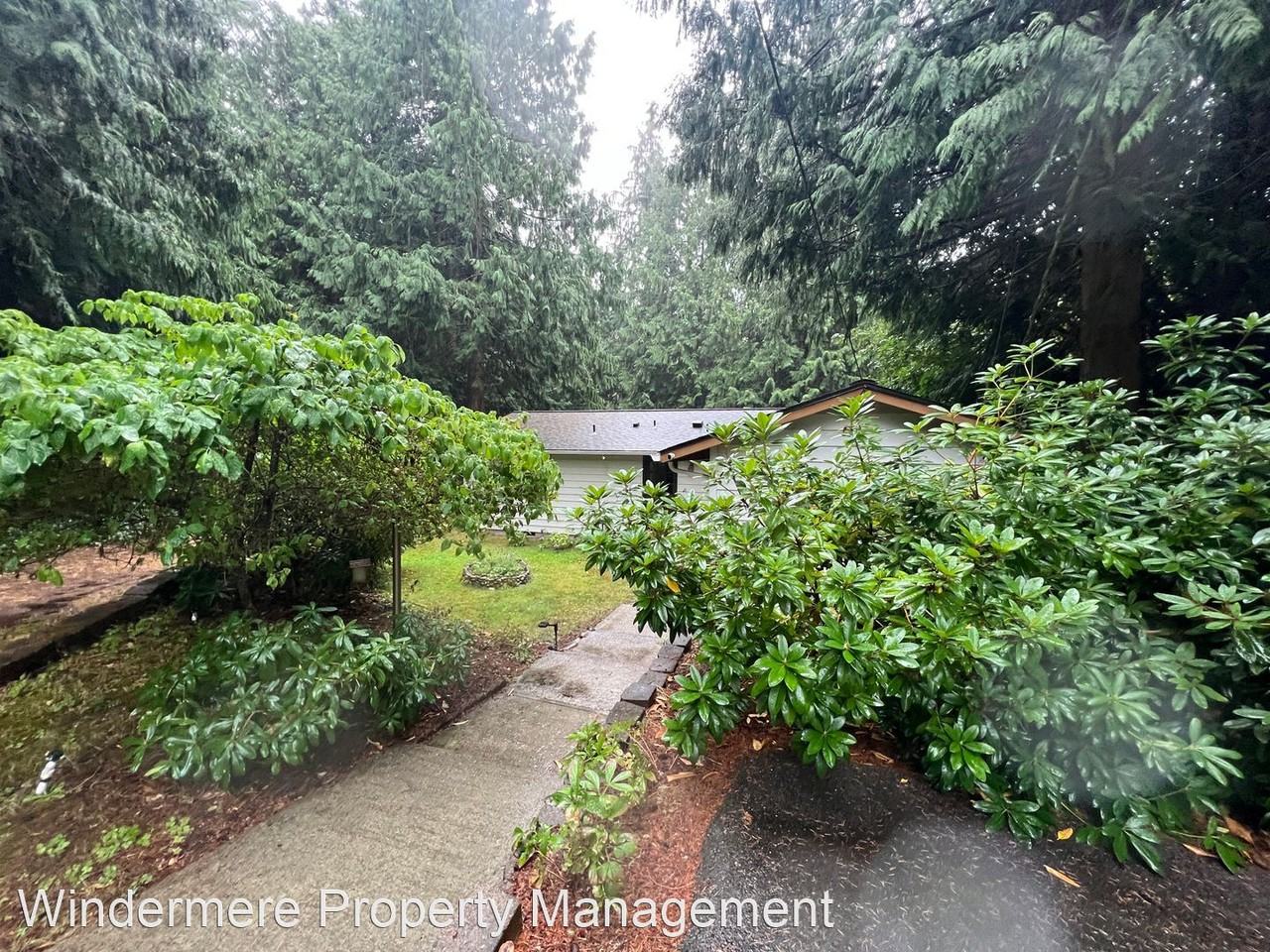 2321 Temple Pl Nw - Photo 2 of 17