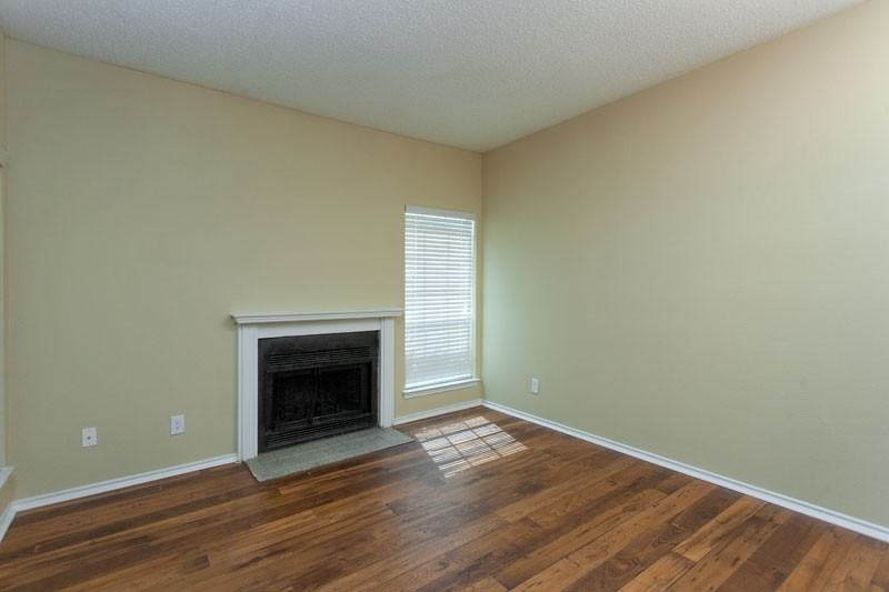 3090 Centreport Dr 1010x - Photo 3 of 10