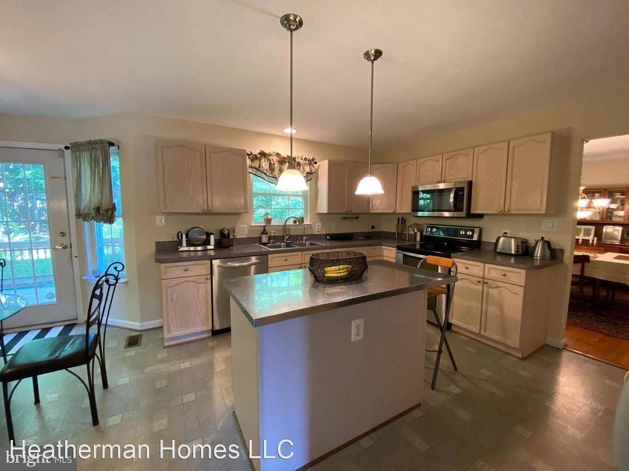 7 Prestonwood Ct - Photo 2 of 31