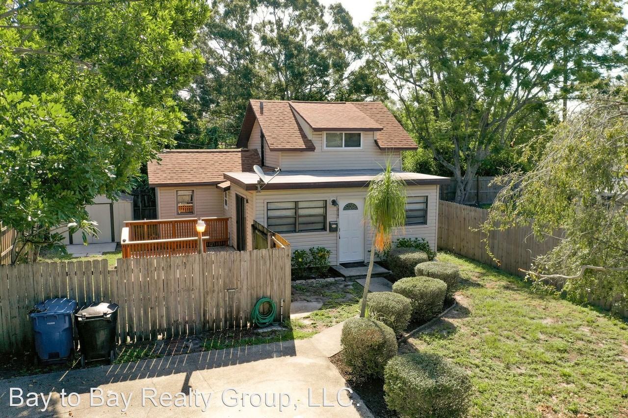 3027 Melton St N - Photo 2 of 26