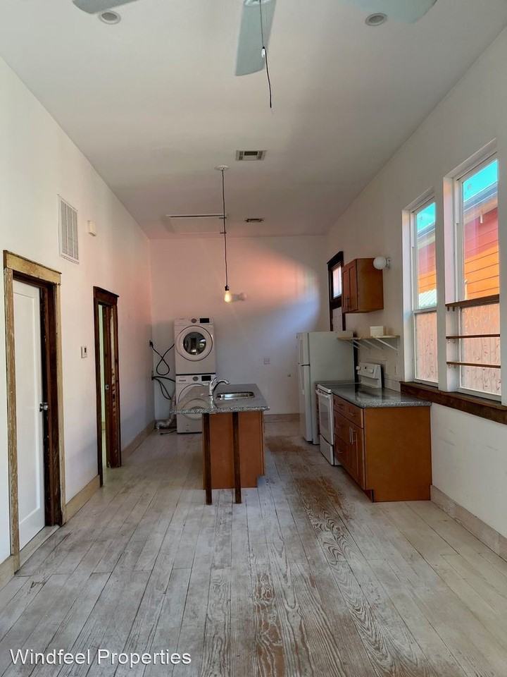 1930-27 Delachaise Street - Photo 3 of 6