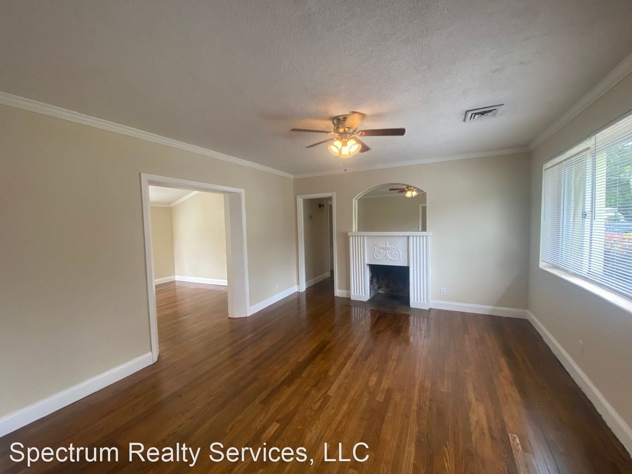 4658 Blount Ave - Photo 3 of 41