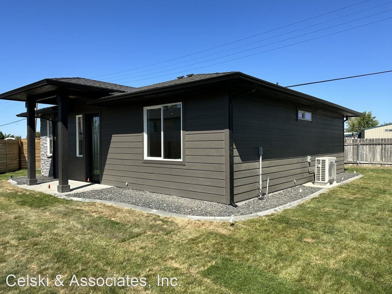 8007 Sunset Ln - Photo 2 of 17