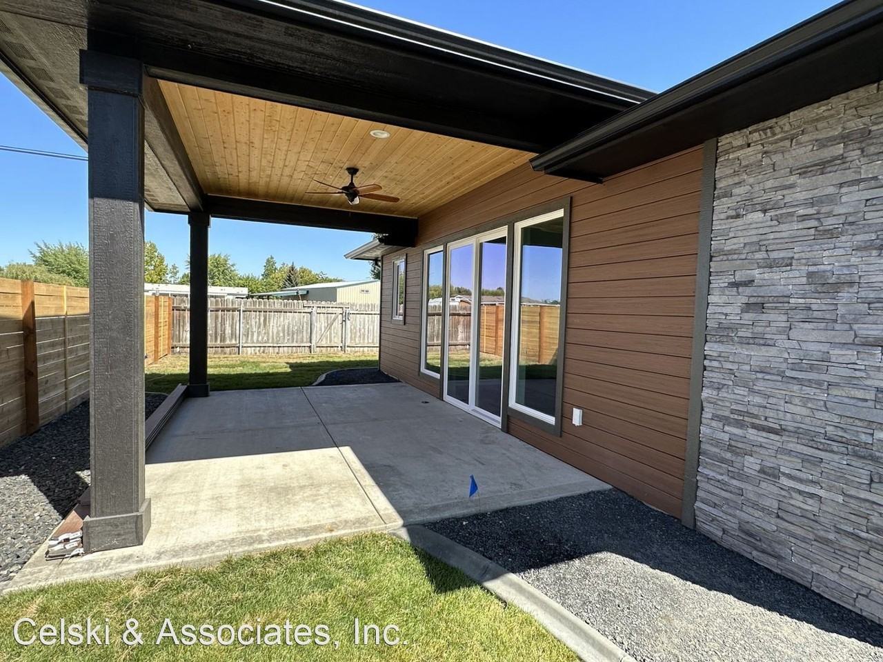 8007 Sunset Ln - Photo 3 of 17