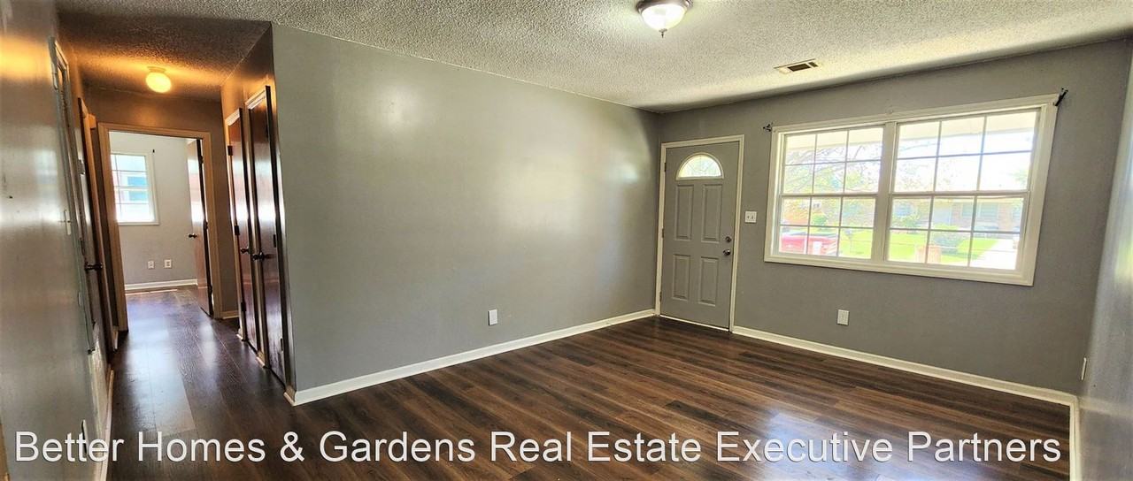 316 E View Dr - Photo 3 of 13