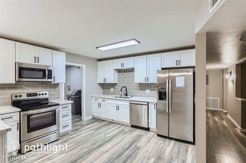 619 S Fraser Dr - Photo 3 of 14
